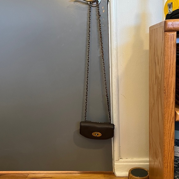 Mulberry Vintage Small Dark Brown Crossbody Flap Bag w Chain and leather strap - Picture 9 of 10